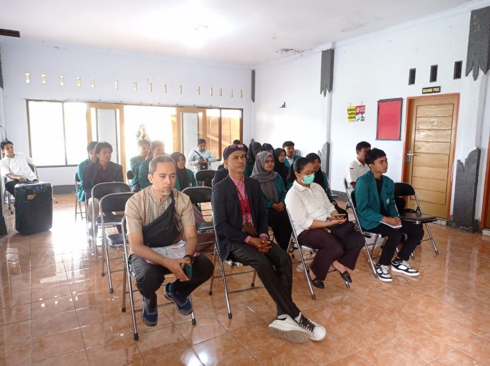 MONITORING DAN EVALUASI TIM SUPERVISI PENANGGULANGAN AIDs KABUPATEN LOMBOK BARAT DI DESA SURANADI